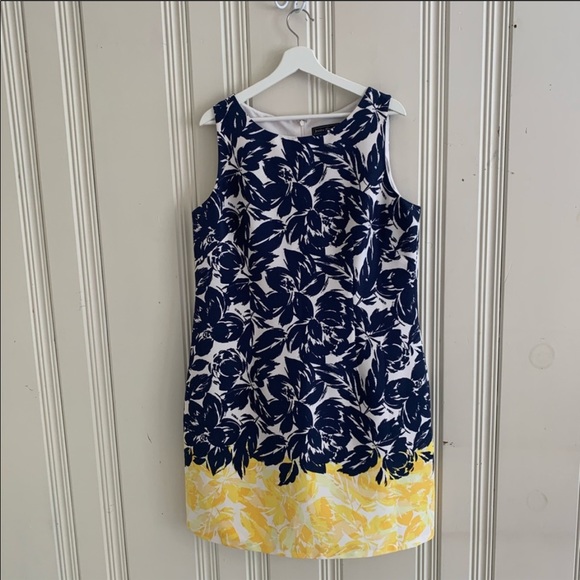 Jessica Howard Dresses & Skirts - Jessica Howard sleeveless dress